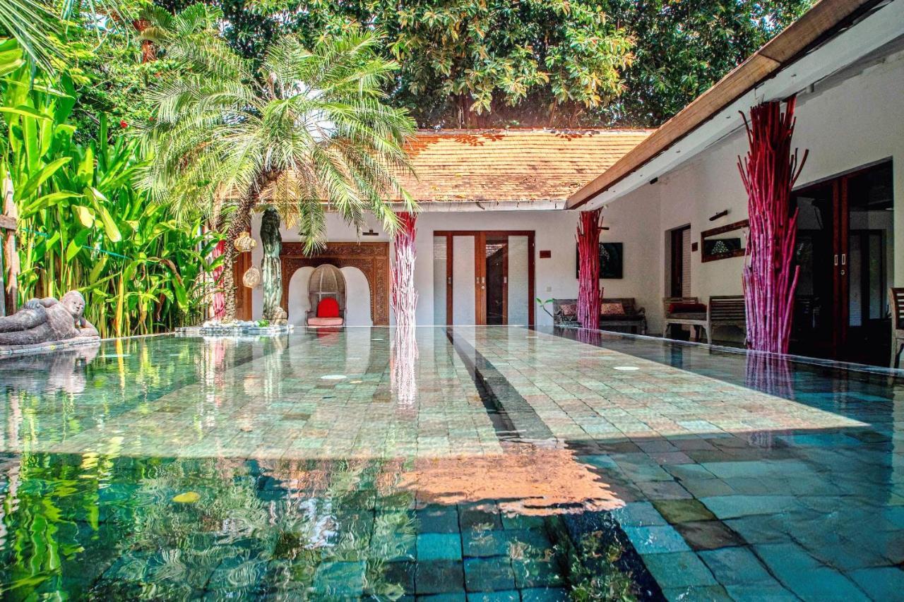 The Secret Jungle Villas Seminyak Exterior photo