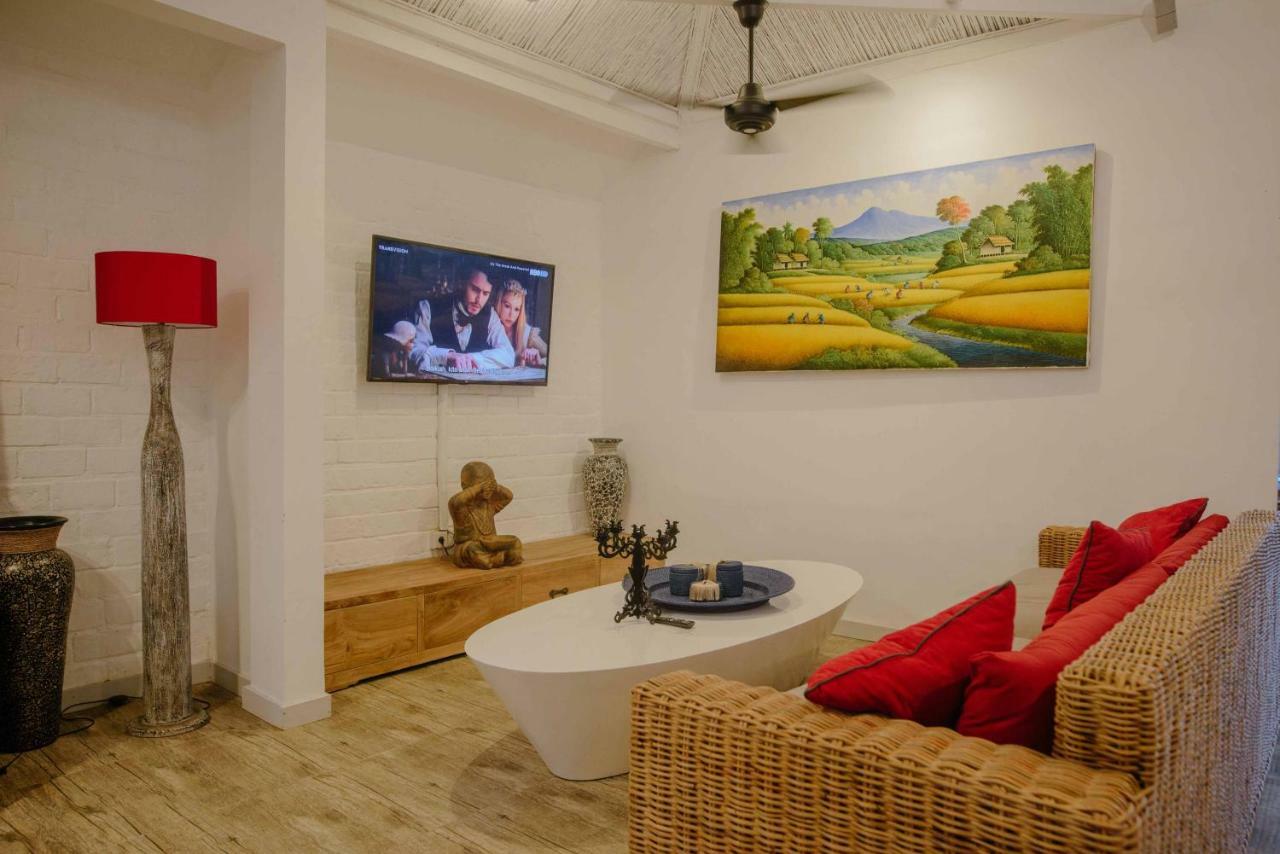The Secret Jungle Villas Seminyak Exterior photo